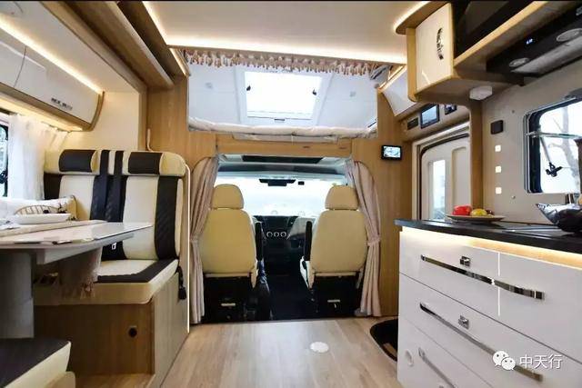 全國車展，怎么少得了星馳進口依維柯房車！